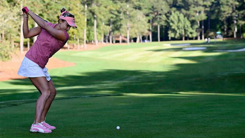 プロのアスリートとして、LPGA のゴルファーは常に体を限界まで追い込んでいます。そして、最高のパフォーマンスを維持するためには、疲労回復が欠かせません。この記事では、LPGA のベテラン・プロの回復の秘訣に迫り、最高の気分でプレーするための2つのステップを紹介します。