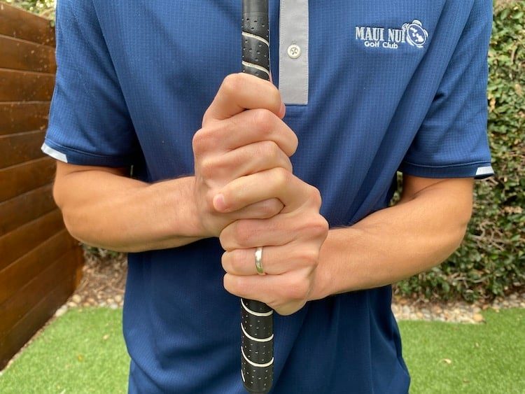 reverse-overlap-putting-grip-9072897